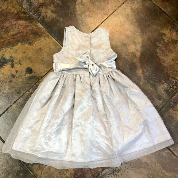 Holidays Edition Silver Sparkle Girls Dress Size Small - Picture 9 of 10